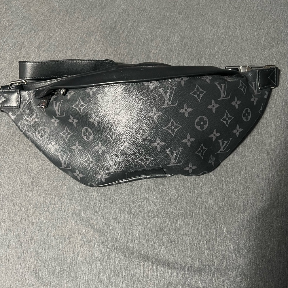 Louis Vuitton Discovery Bumbag PM